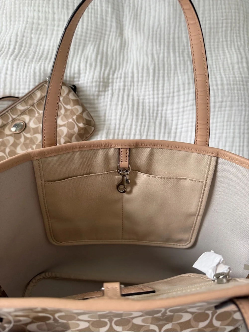 NWT Coach Beige Signature Canvas Tote with Matching Wristlet Chalk Park Dream